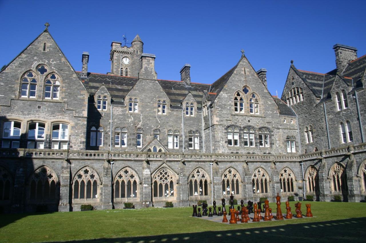 Loch Ness Abbey Cottages ฟอร์ตออกัสตัส ภายนอก รูปภาพ