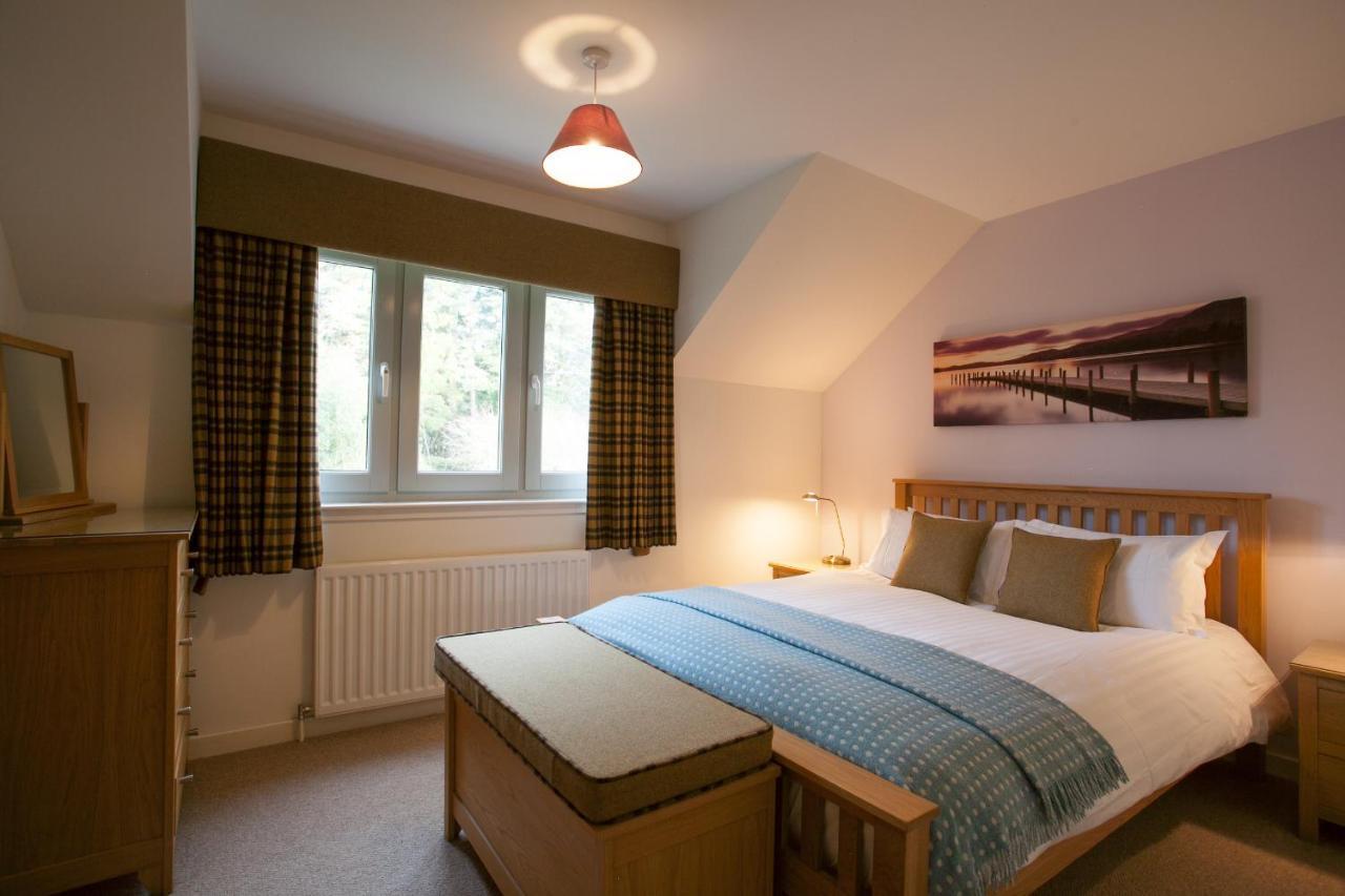 Loch Ness Abbey Cottages ฟอร์ตออกัสตัส ภายนอก รูปภาพ