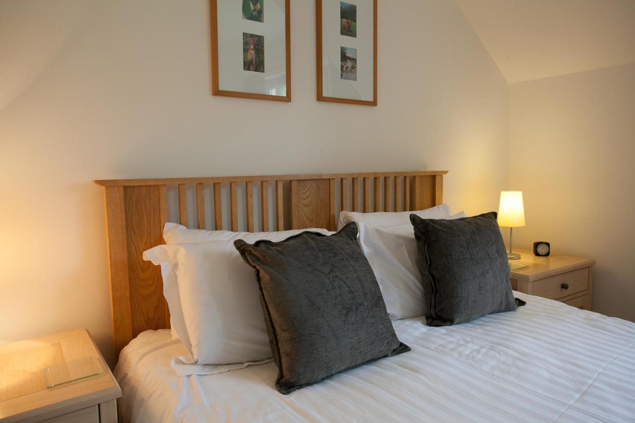 Loch Ness Abbey Cottages ฟอร์ตออกัสตัส ภายนอก รูปภาพ