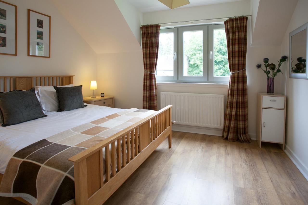 Loch Ness Abbey Cottages ฟอร์ตออกัสตัส ภายนอก รูปภาพ