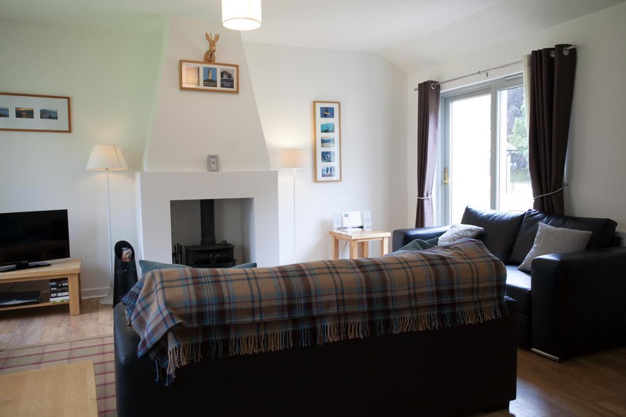 Loch Ness Abbey Cottages ฟอร์ตออกัสตัส ภายนอก รูปภาพ