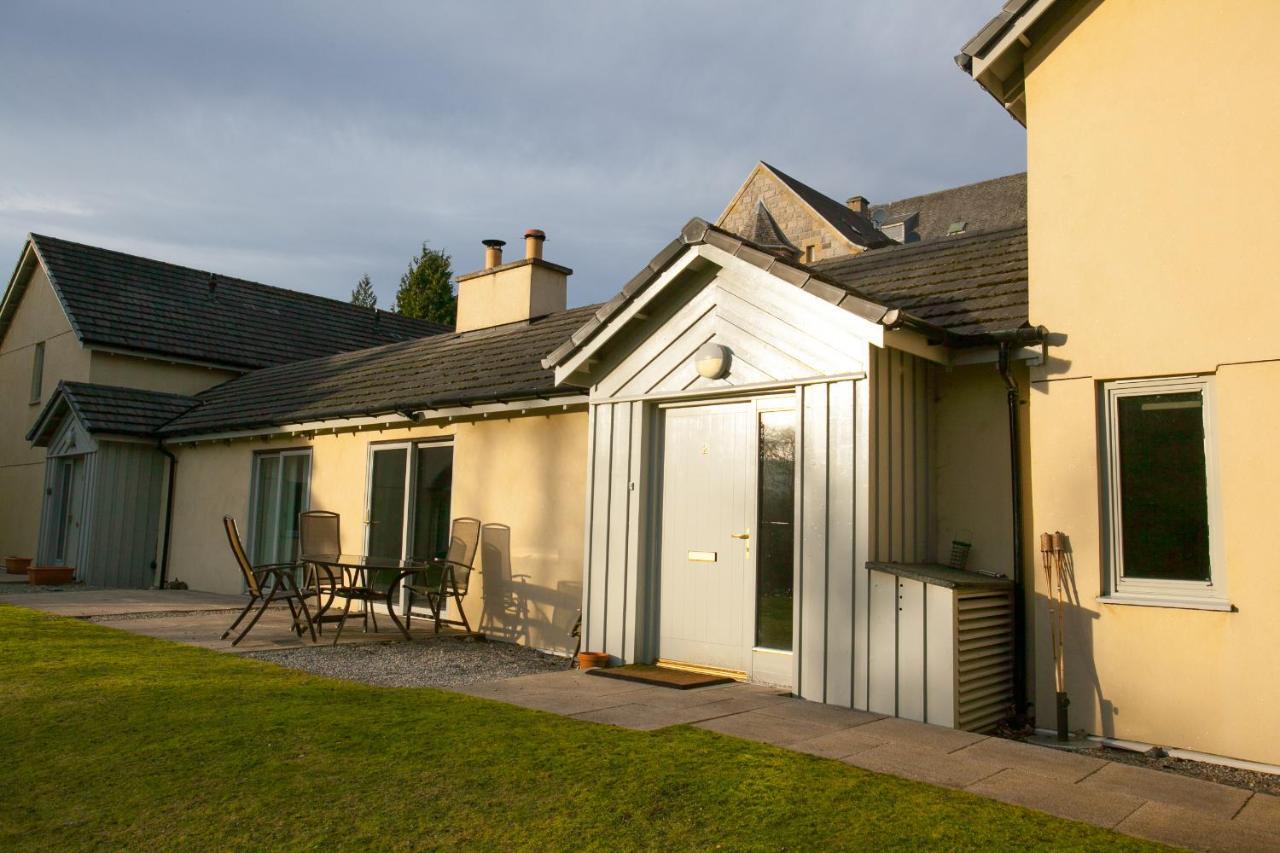 Loch Ness Abbey Cottages ฟอร์ตออกัสตัส ภายนอก รูปภาพ