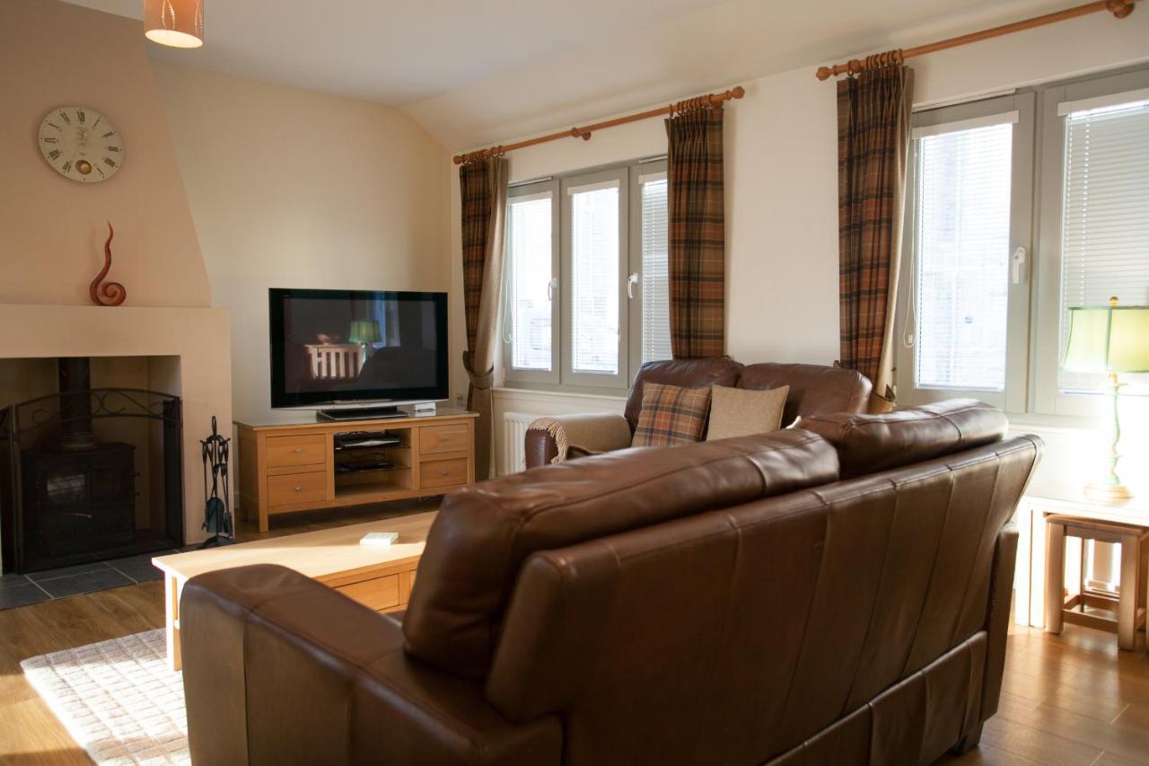 Loch Ness Abbey Cottages ฟอร์ตออกัสตัส ภายนอก รูปภาพ