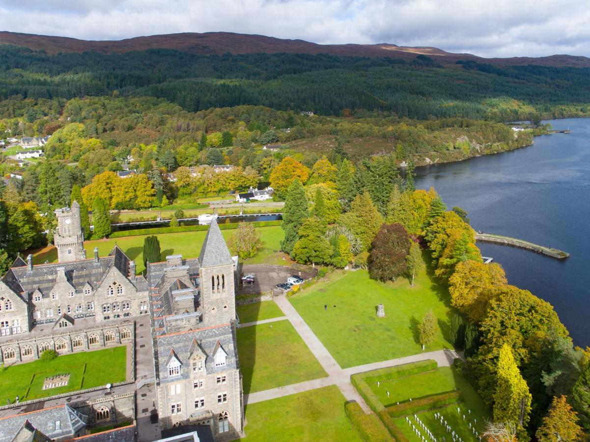 Loch Ness Abbey Cottages ฟอร์ตออกัสตัส ภายนอก รูปภาพ